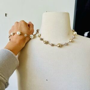 NWT Verona Pearl and Rhinestone Gold Necklace and Matching Bracelet